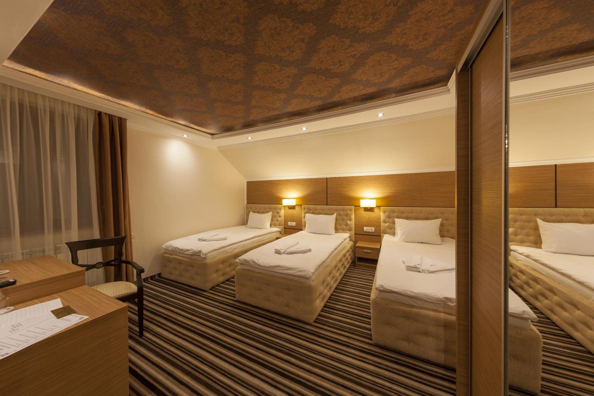 Allegria Hotel Alba Iulia Oda fotoğraf