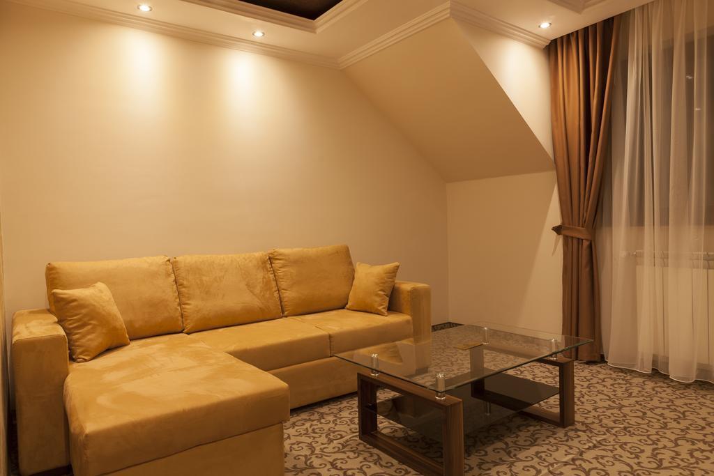 Allegria Hotel Alba Iulia Oda fotoğraf