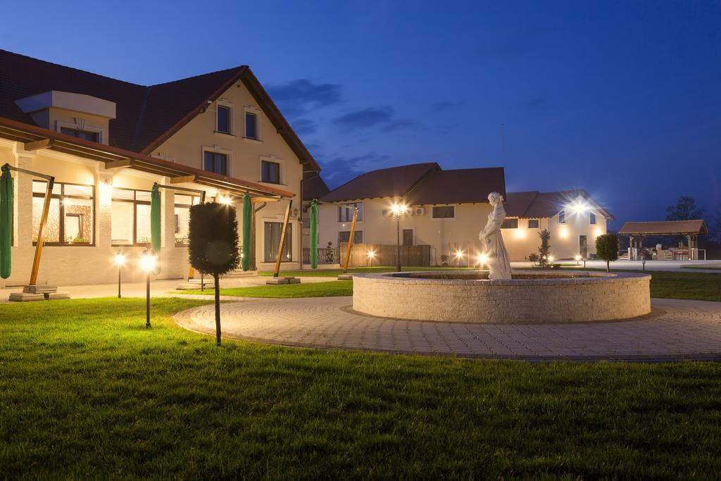 Allegria Hotel Alba Iulia Dış mekan fotoğraf